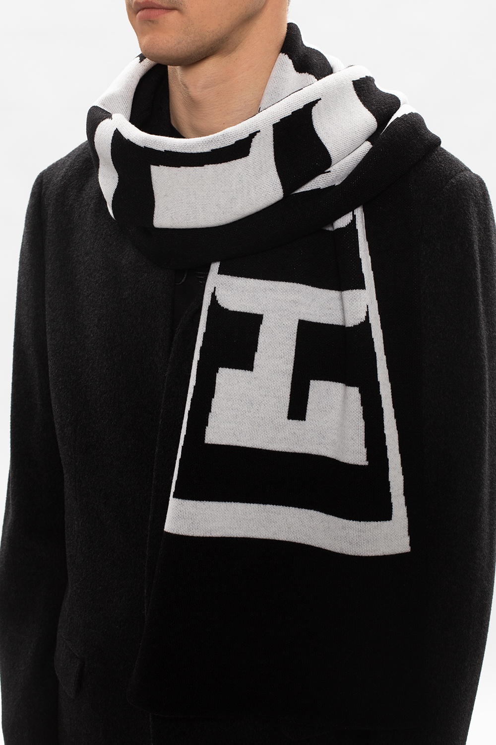 Givenchy Wool scarf with logo